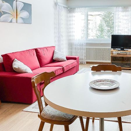 Zentrale Wohnung In St. Moritz Mit Grossem Balkon Luaran gambar